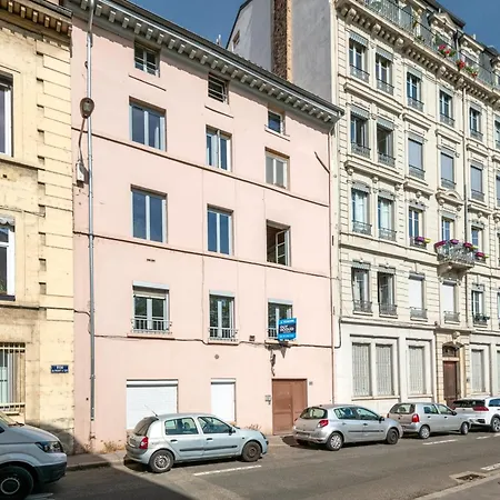 Viga - Welkeys Apartment