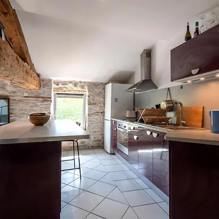 Viga - Welkeys Apartment